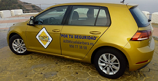 coche Volkswagen Golf Autoescuela Antonio La Ribera Ceuta